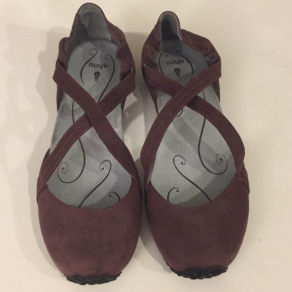 Ahnu Shoes - FINAL $ LAST DAY! Ahnu Karma criss cross flats, 10